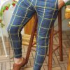 Pantaloni eleganți de bărbați, Slim Fit, Bleumarin carouri galbene - PN349