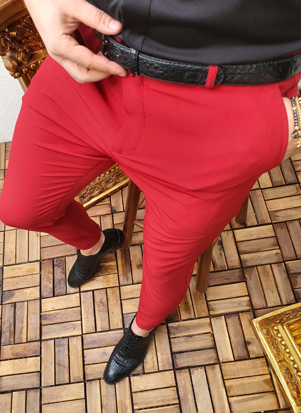 Pantaloni de barbati, Slim Fit, visiniu, conic si elastic - PN373