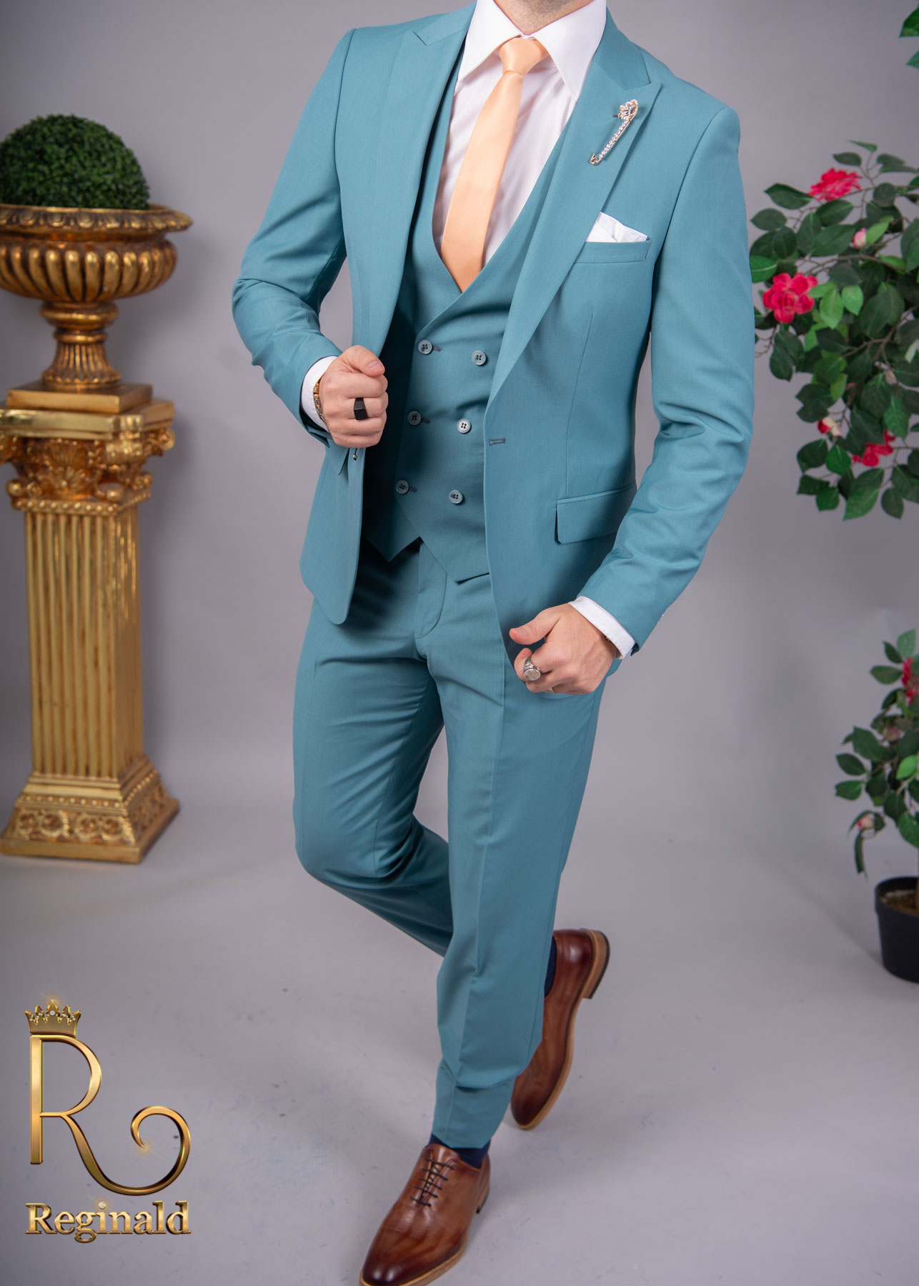 Costum de barbati cyan , slim-fit : sacou vesta pantalon Colectia 2021 - C1702 - imagine 4