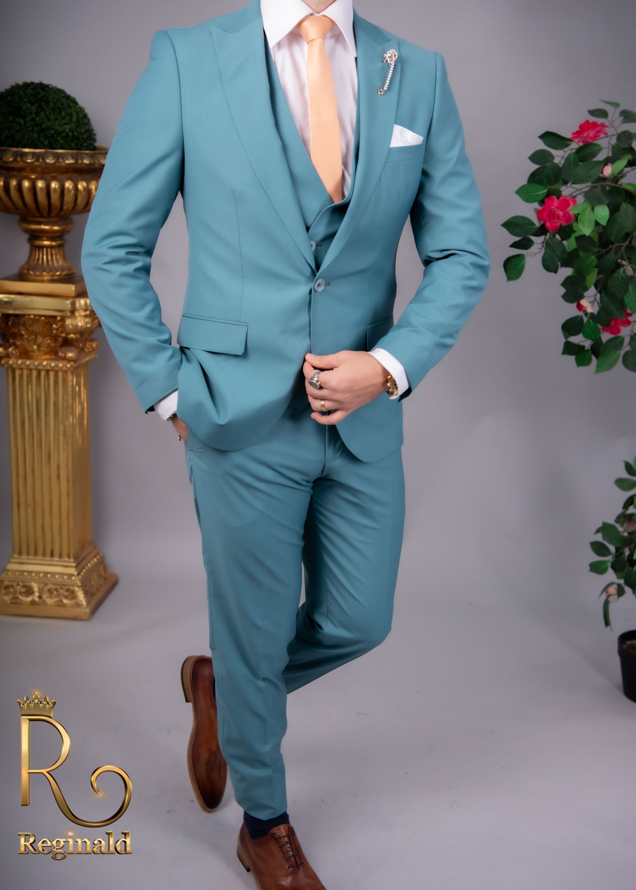 Costum de barbati cyan , slim-fit : sacou vesta pantalon Colectia 2021 - C1702 - imagine 5