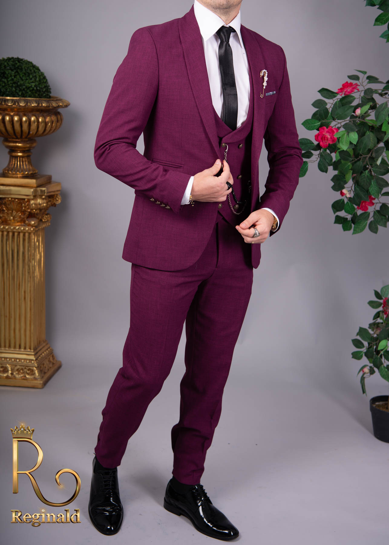 Costum de barbati, Slim Fit, Dark ciclam, Sacou, Vesta si Pantalon, Colectia 2021 - C1712 - imagine 4