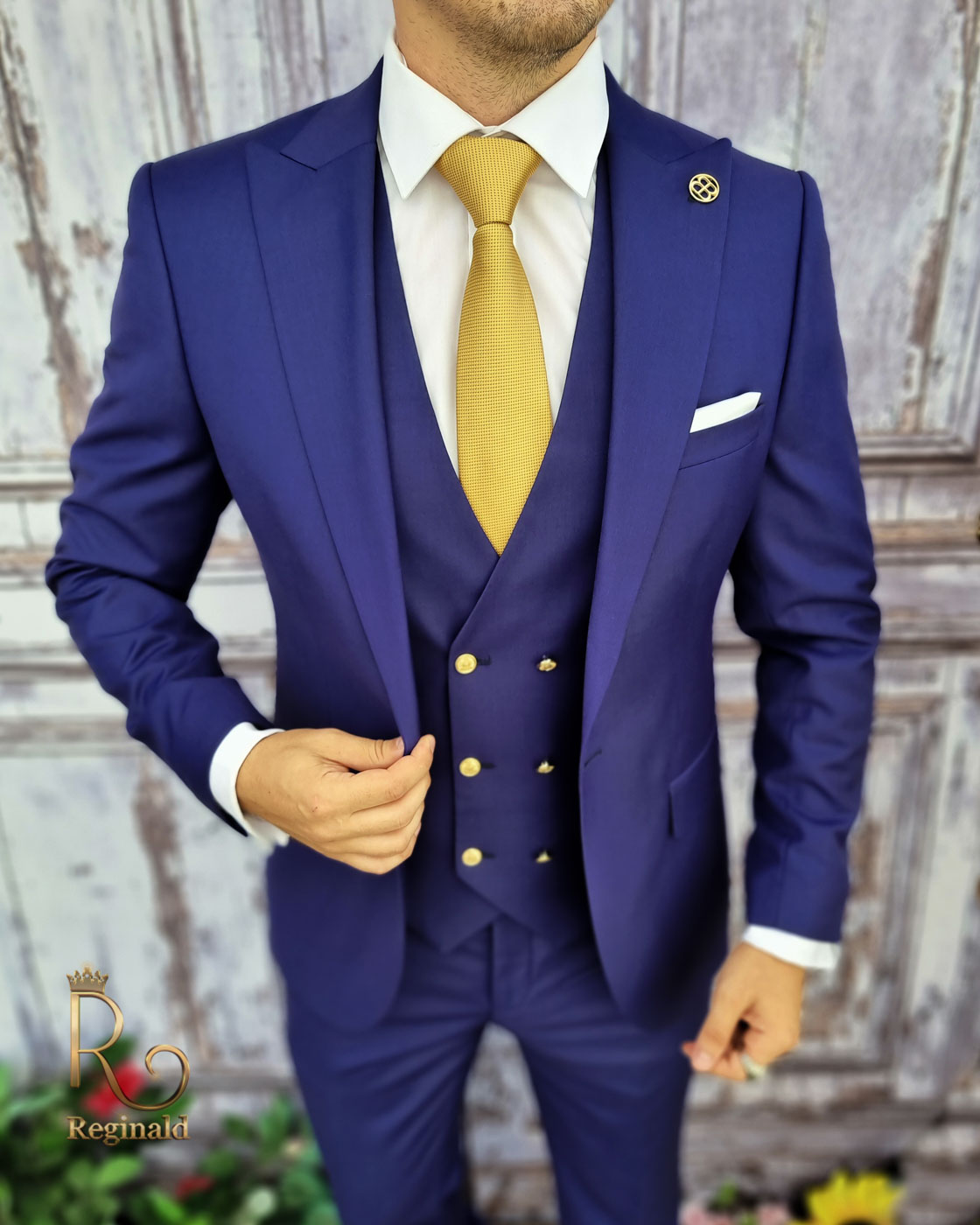 Costum Slim Fit cu nasturi aurii de barbati, albastru indigo: Sacou, Vesta si Pantalon - C1398