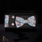 Set papion cu butoni si batista - culoare: turcoaz/crem cu model - Cod PP215
