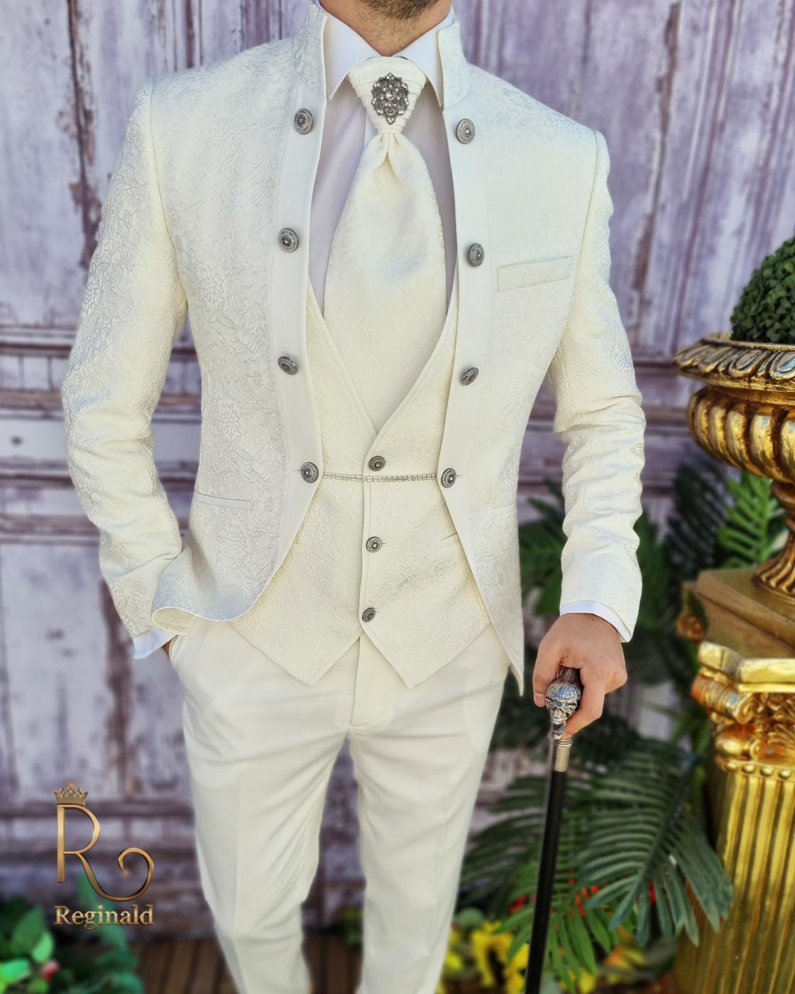 Costum ceremonie ginere/mire alb ivoire, Sacou-Vesta-Pantalon-Cravata - C3150 - imagine 4