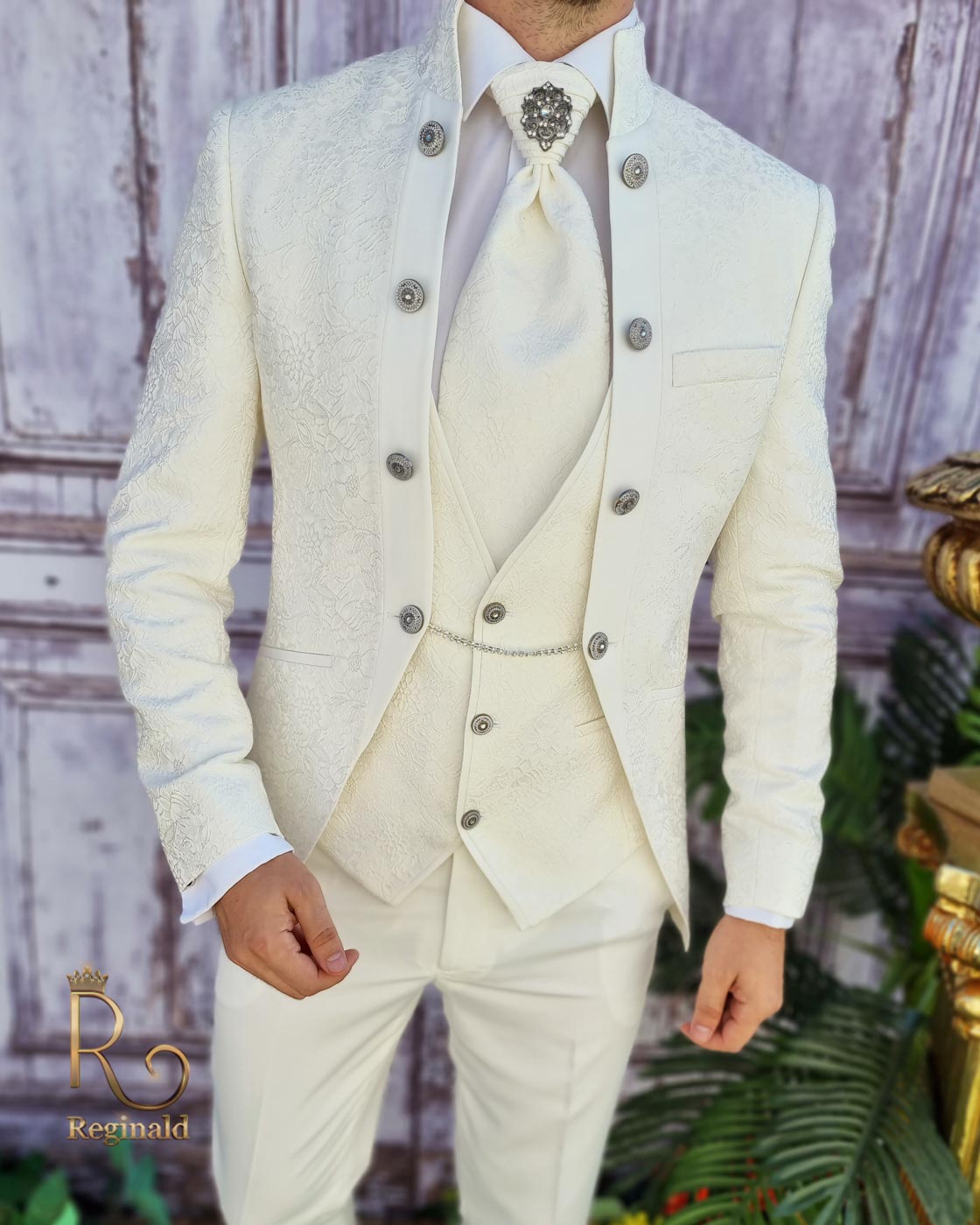 Costum ceremonie ginere/mire alb ivoire, Sacou-Vesta-Pantalon-Cravata - C3150 - imagine 3