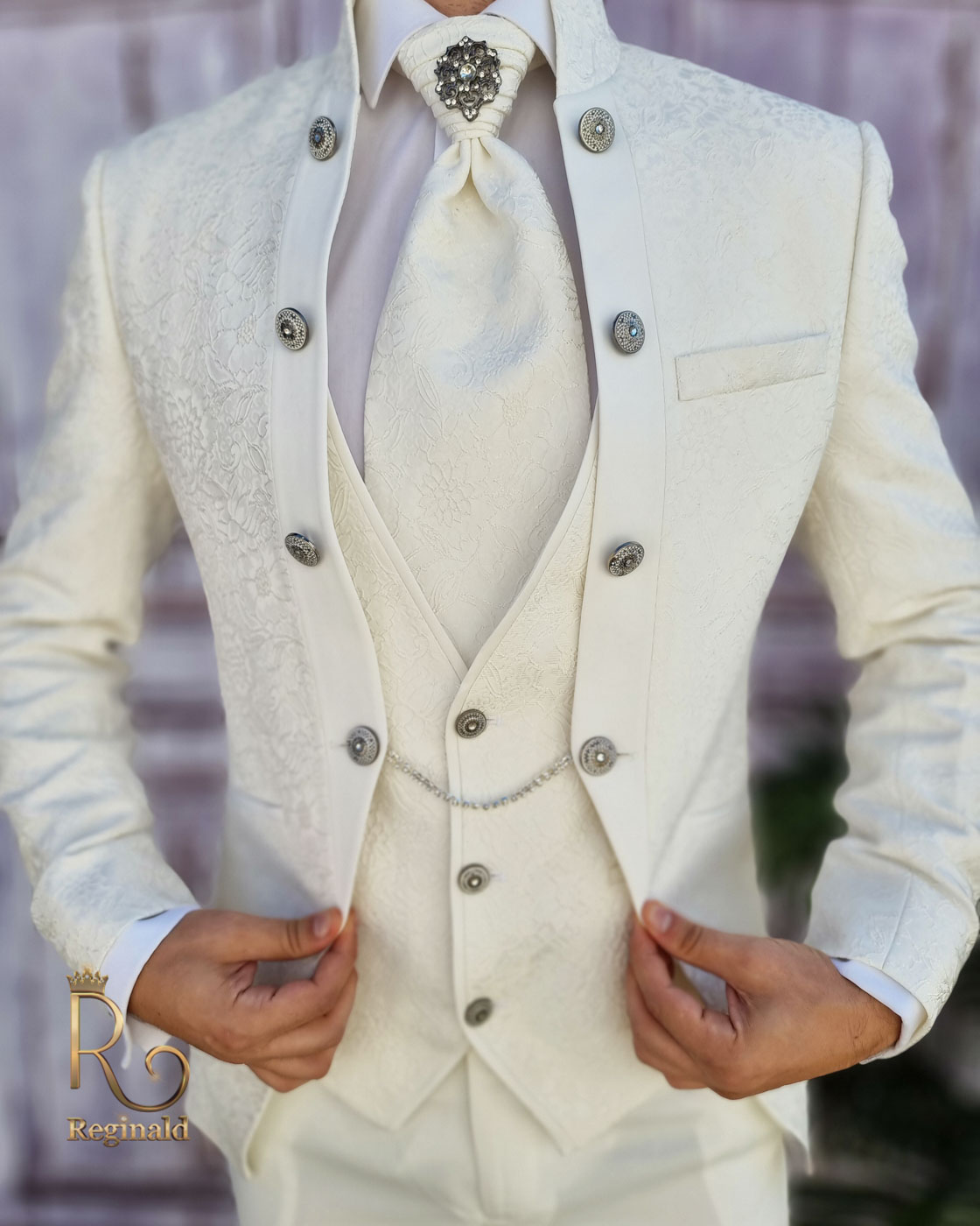 Costum ceremonie ginere/mire alb ivoire, Sacou-Vesta-Pantalon-Cravata - C3150 - imagine 2