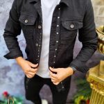Giacca in denim da uomo, Slim Fit, nera con borchie - GB130