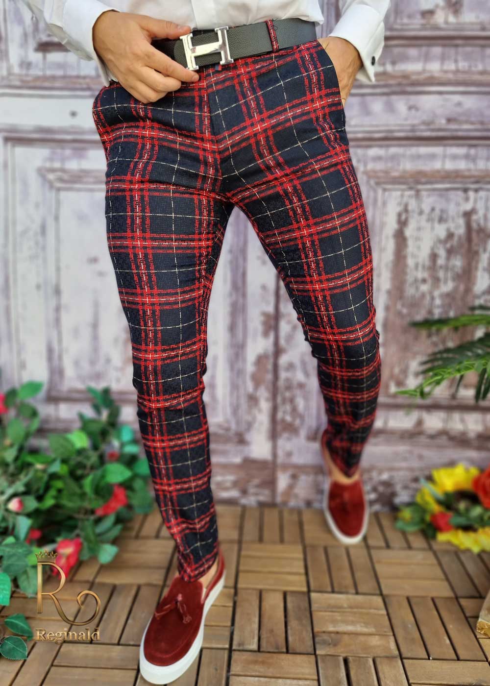 Pantaloni eleganți de bărbați, Bleumarin cu carouri roșii - PN609