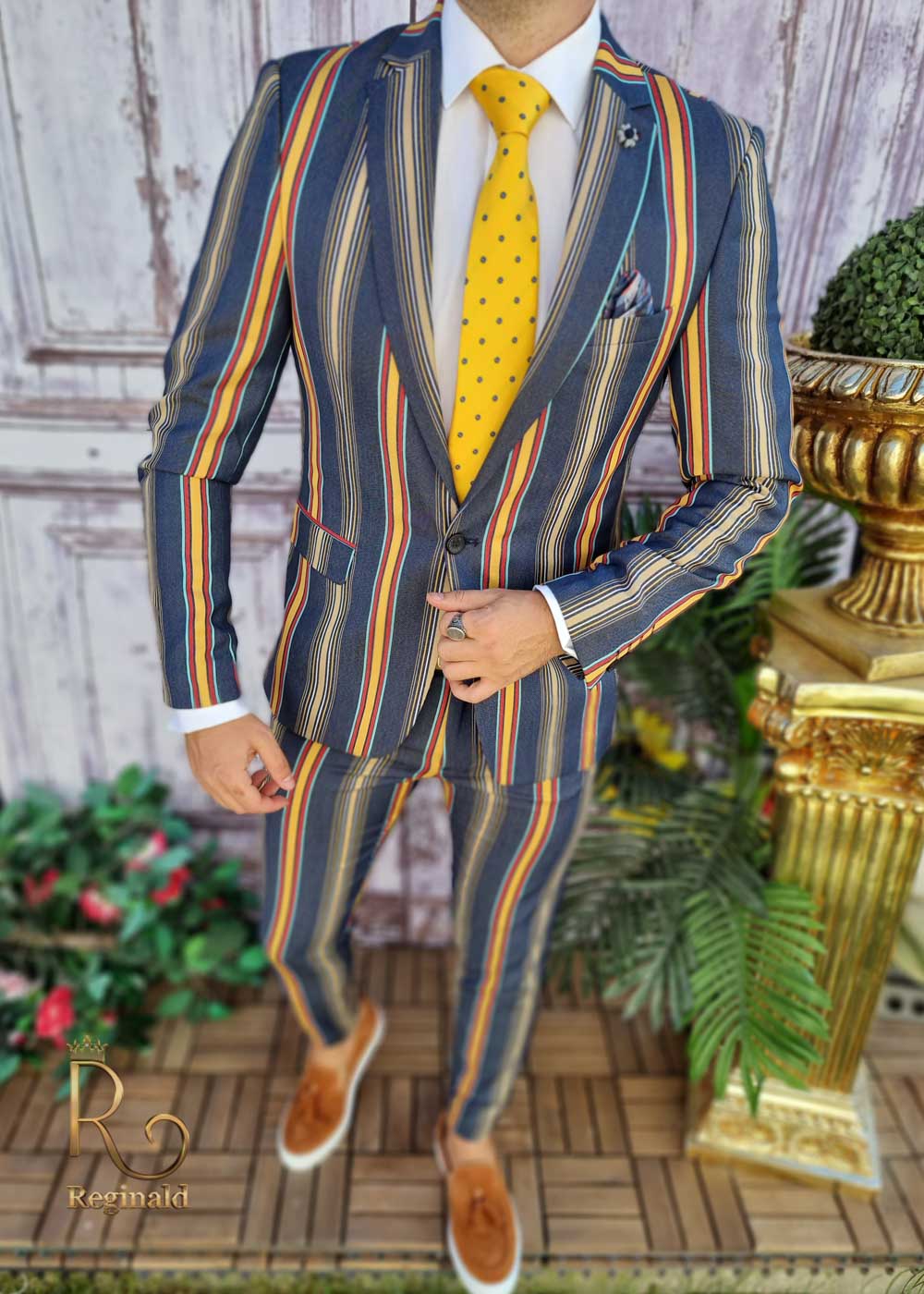Costum de barbati bleumarin dungi galbene, Sacou si Pantalon - C3353