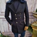 Cappotto da uomo blu navy, lungo, con collo in pelliccia - PT373