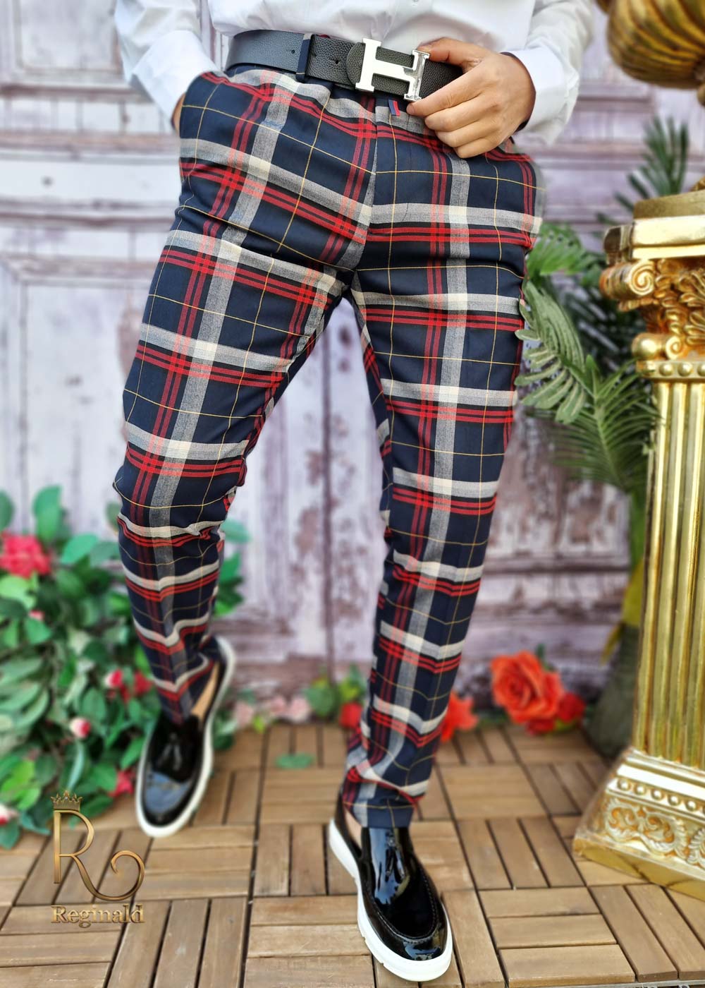 Pantaloni eleganti de barbati bleumarin cu model, croiala slim-fit - PN629