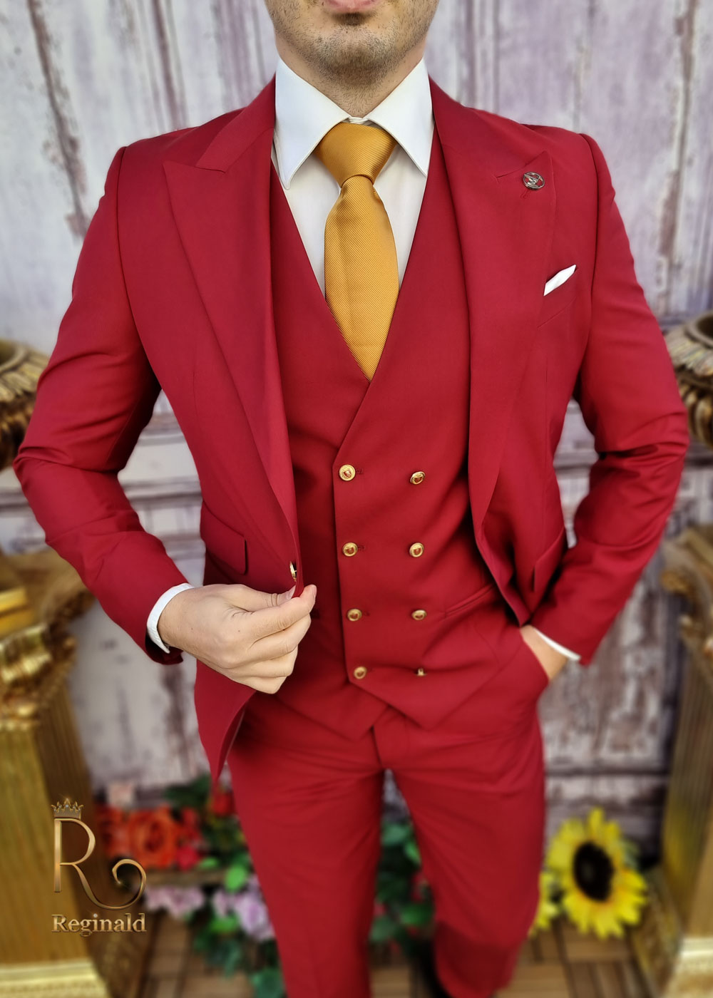 Costum visiniu deschis cu butoni aurii: Sacou, Vesta si Pantalon - C3415 - imagine 3