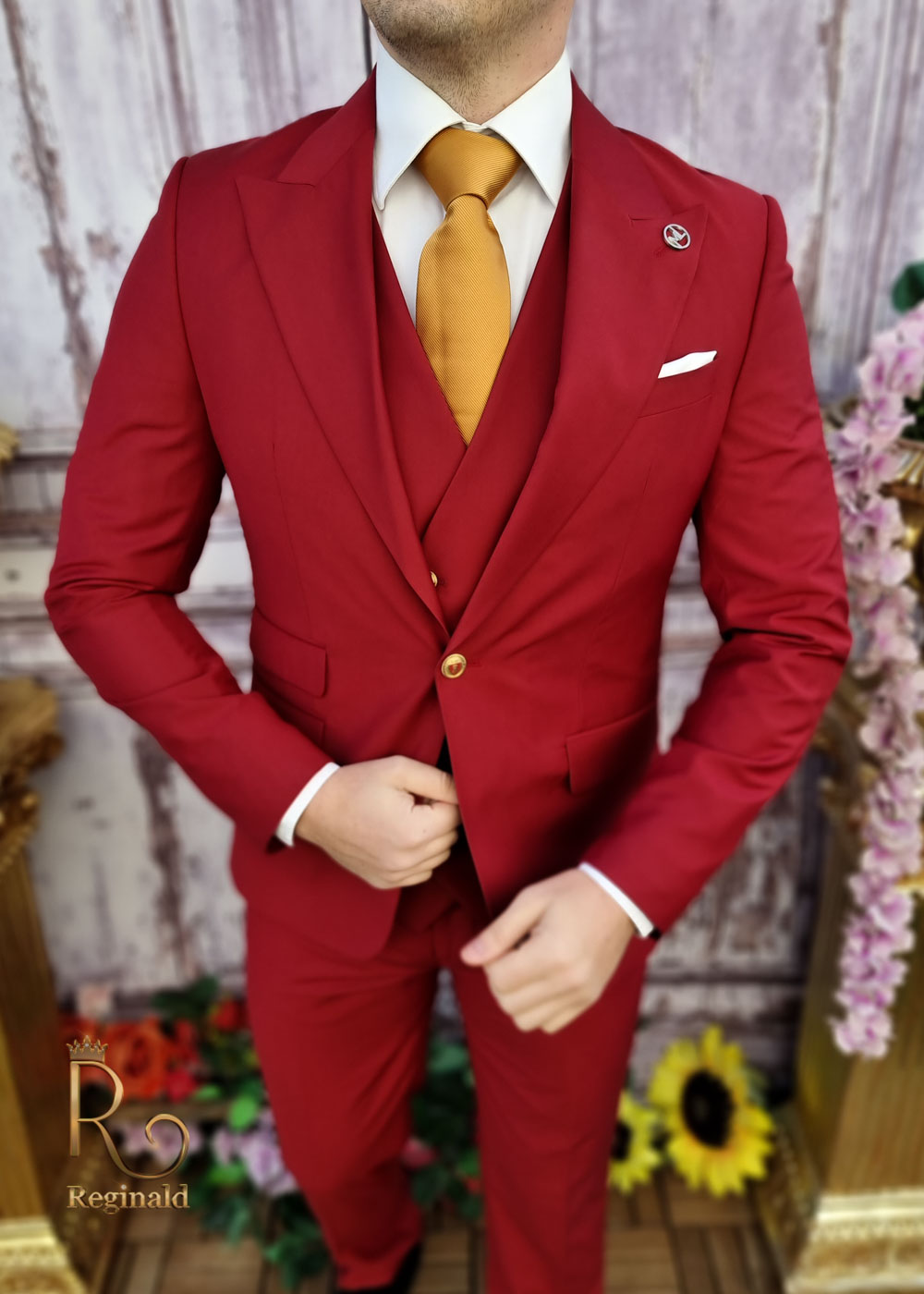 Costum visiniu deschis cu butoni aurii: Sacou, Vesta si Pantalon - C3415 - imagine 4