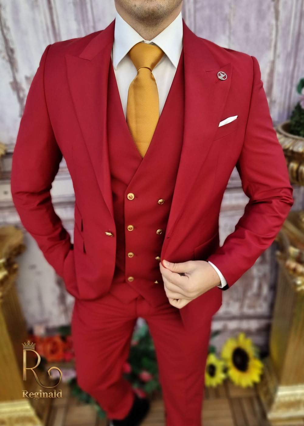 Costum visiniu deschis cu butoni aurii: Sacou, Vesta si Pantalon - C3415 - imagine 2