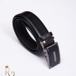 Cintura in pelle nera con fibbia metallica  - CP300