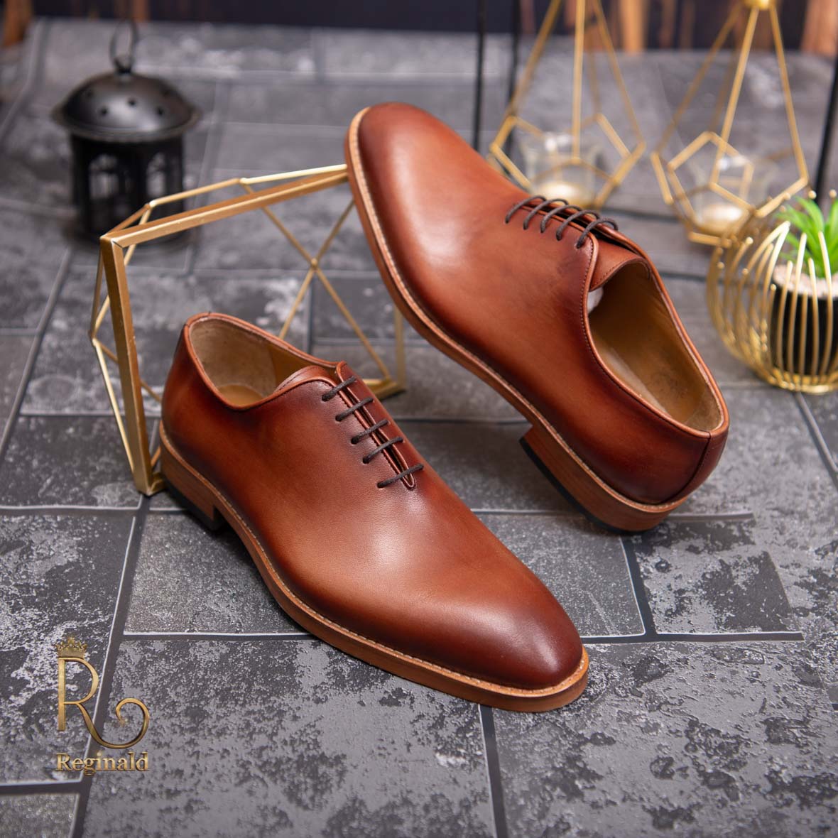 hurt rainfall repent Pantofi eleganți de bărbați din piele naturala, One Cut, Maro - P1552