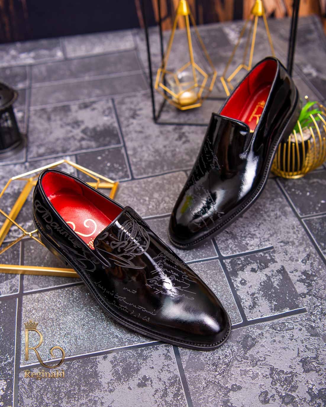Pantofi Loafers de bărbați din piele naturala, Negru gravat - P1534