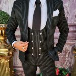 Gilet pour homme, coupe slim, noir à rayures - VS132