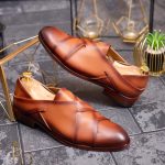 Pantofi Loafers de bărbați din piele naturala, Maro cu model - P179