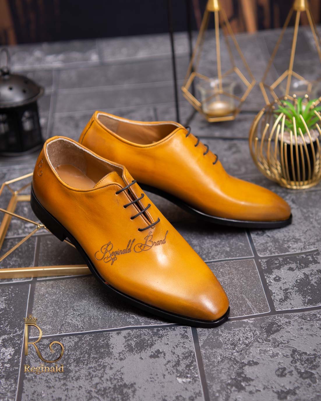 Pantofi eleganți de bărbați din piele naturala, Galben gravat - P1563