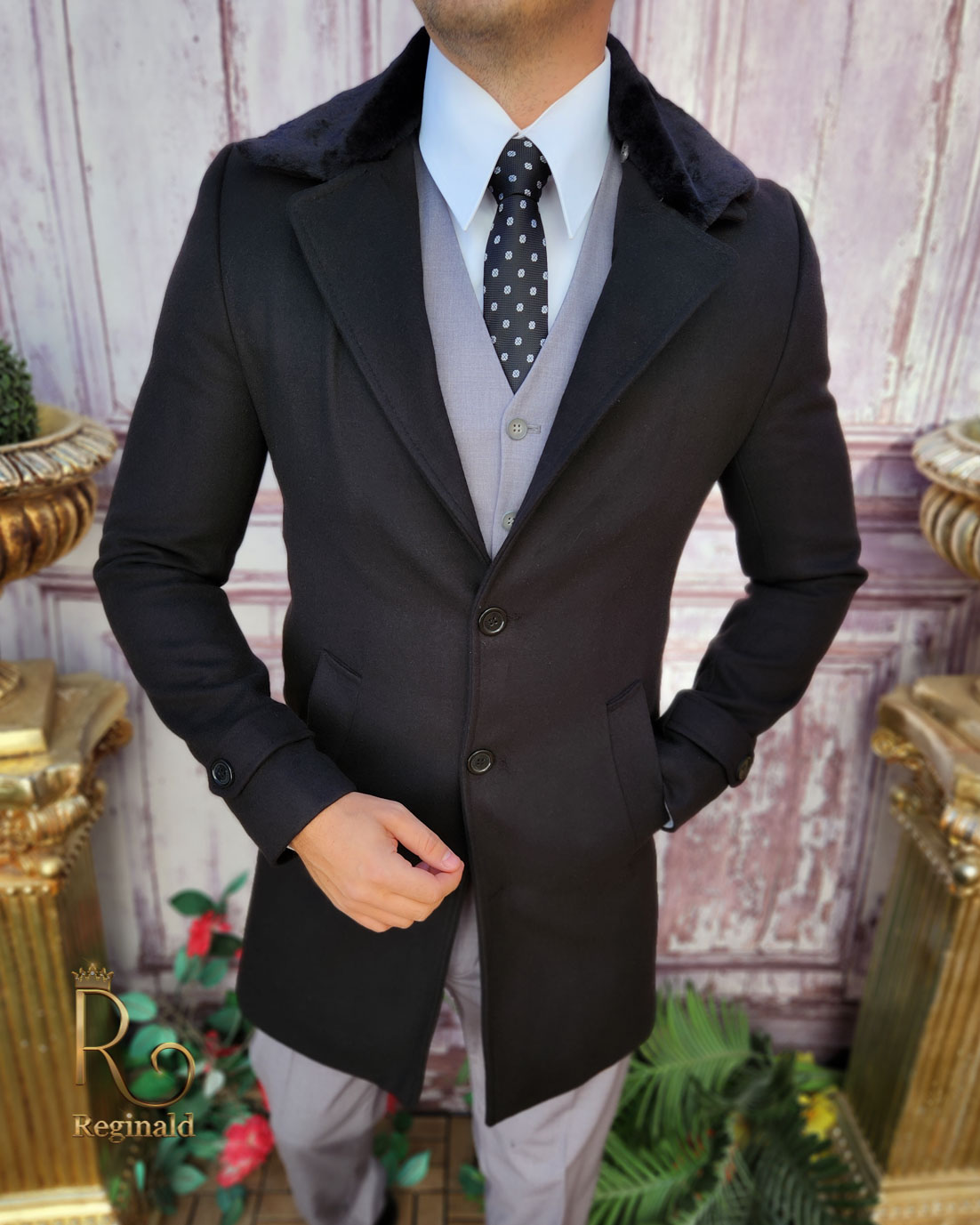 Palton de bărbați, Slim Fit, Negru cu guler detașabil de blana - PT448