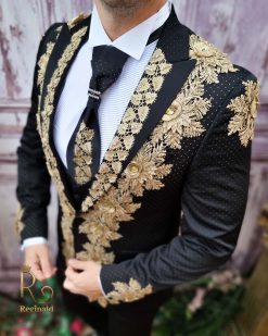 costum mirea nas cantaret cu pietre si model auriu cusut