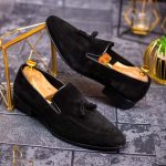 Zapatos tipo mocasín / loafers, negros, de terciopelo - P1631