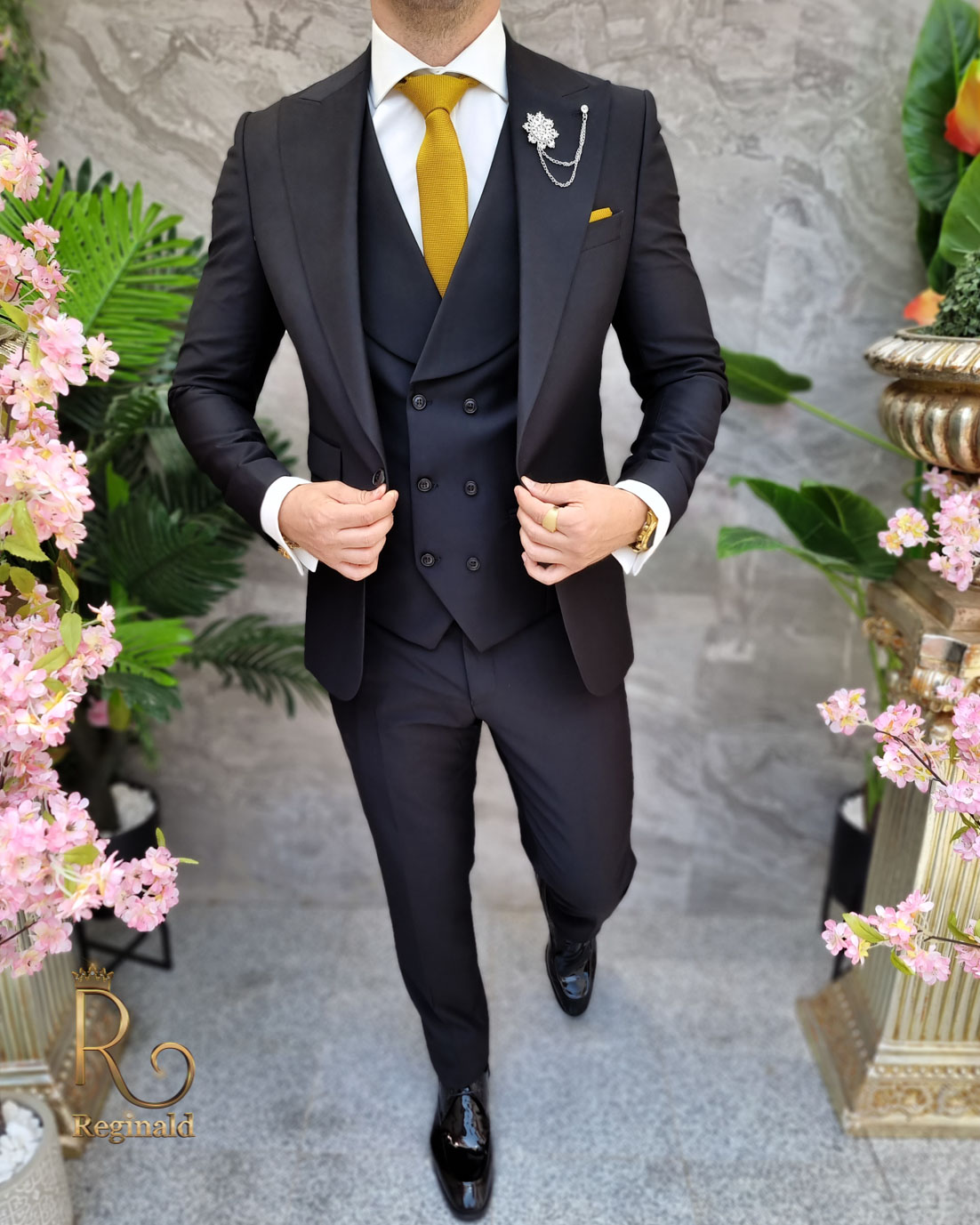 Elegant Grey Suit with Versatile Styling Options