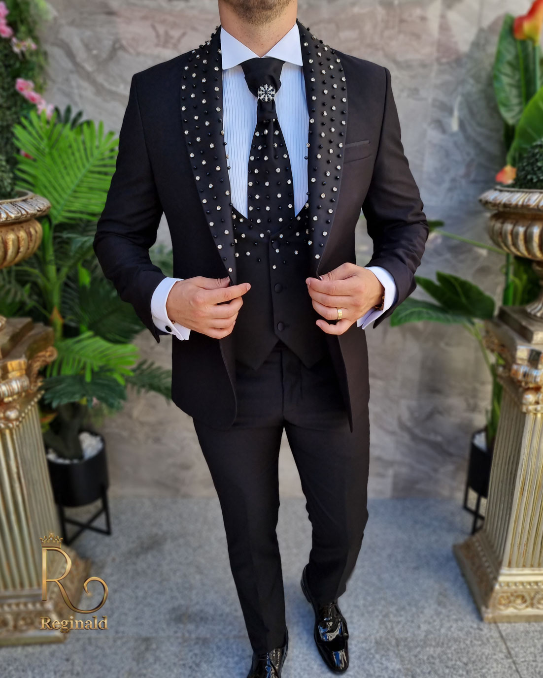 Costum negru de ceremonie cu pietre stralucitoare - C4167