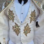 Vesta de barbati, alba cu broderie si pietre stralucitoare-VS302