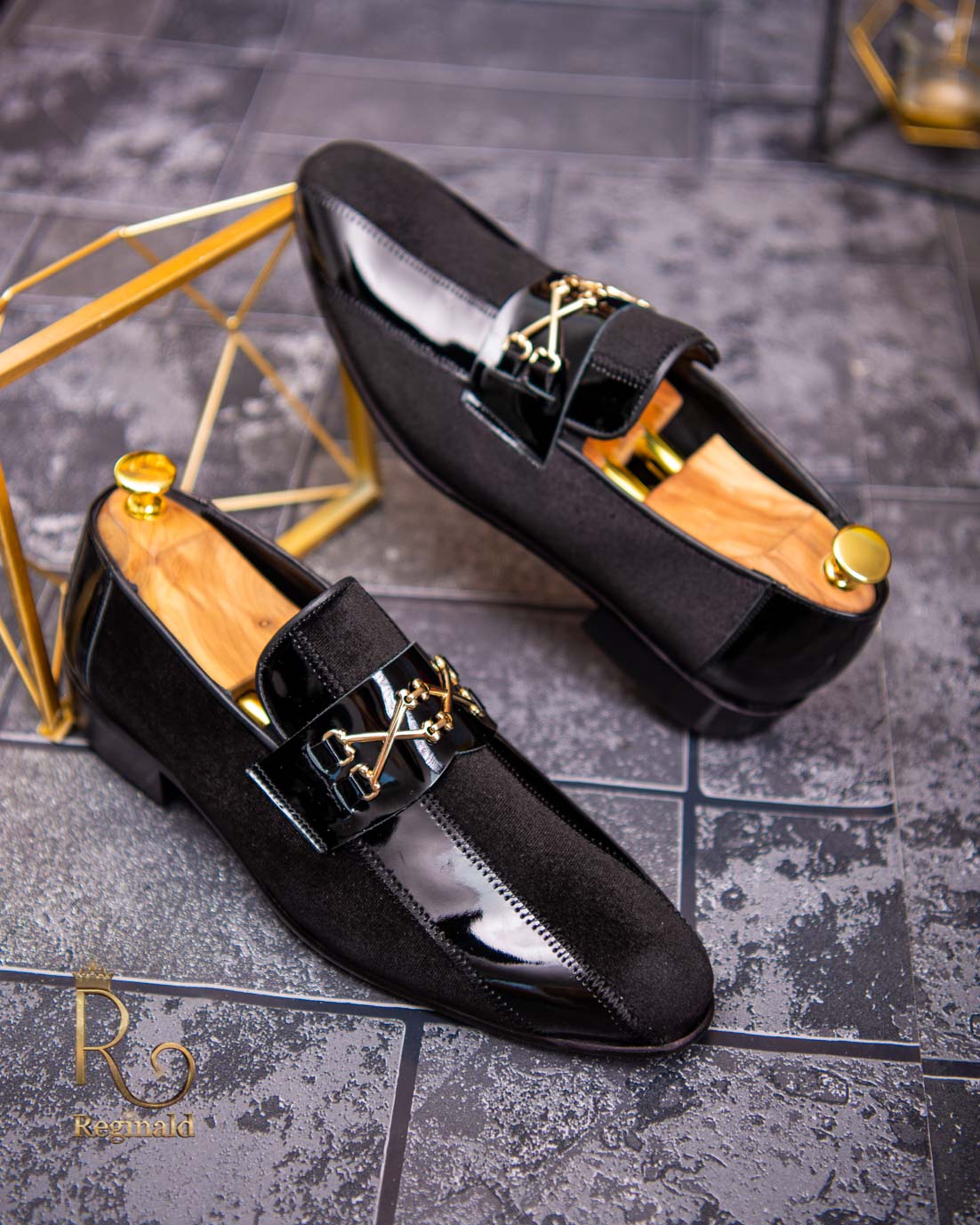 Pantofi Loafers de barbati din piele naturala, negri cu catifea - P1351