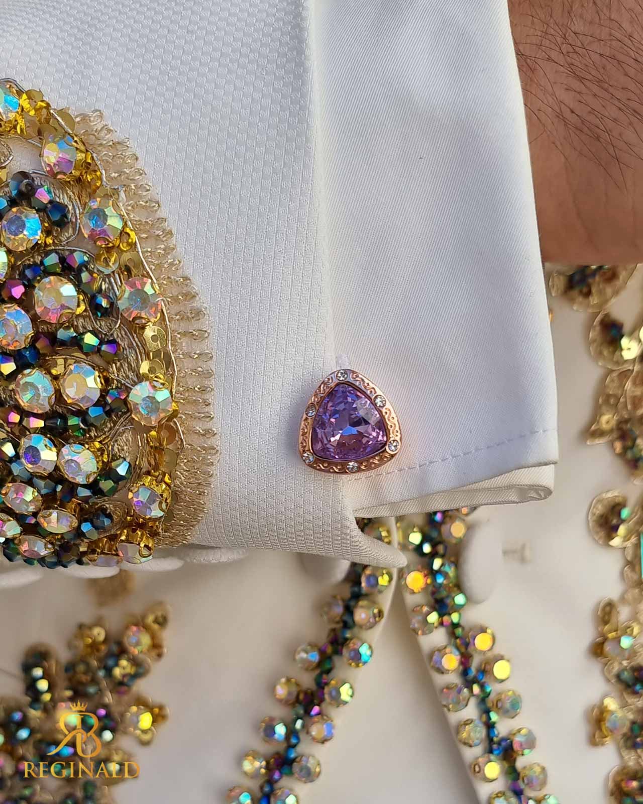 Costum ceremonie alb ivoire cu pietre stralucitoare: 4 piese - C4365 - imagine 8