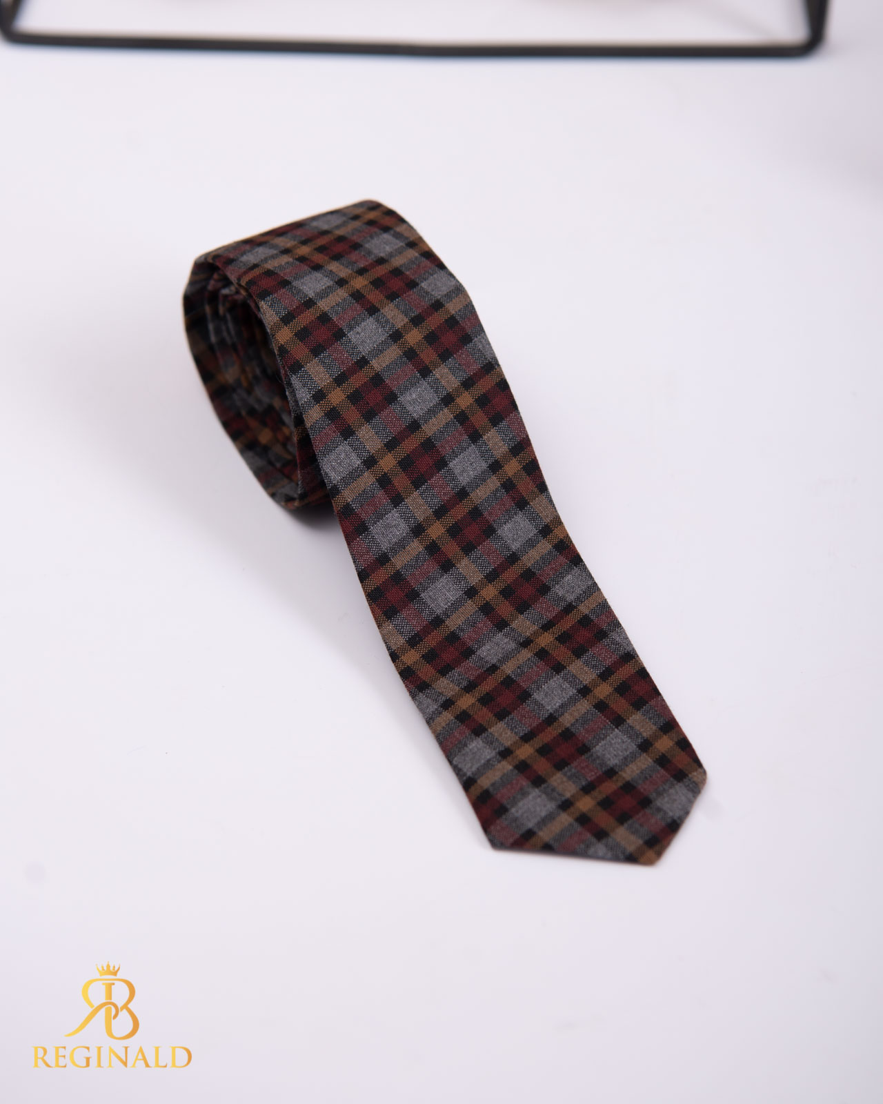Cravata slim maro cu model - CV932