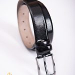 Curea din piele neagra lacuita cu model, catarama metalica- CP440