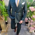 Men's elegant green suit with gold cufflinks, jacket and trousers - C4506