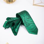 Green tie and pocket square set with pattern - CV966