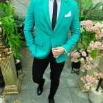 Conjunto de 4 prendas: chaqueta, pantalón, camisa y corbata - TN047