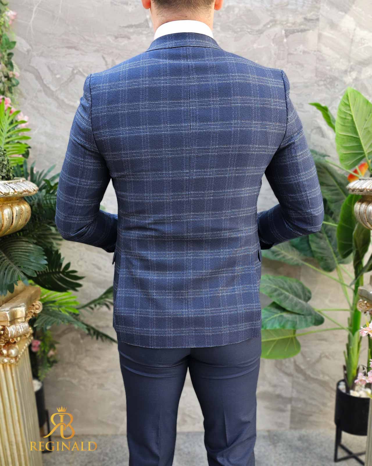 Costum de barbati, bleumarin in carouri, Slim-Fit, Sacou, Vesta si Pantalon - C4596