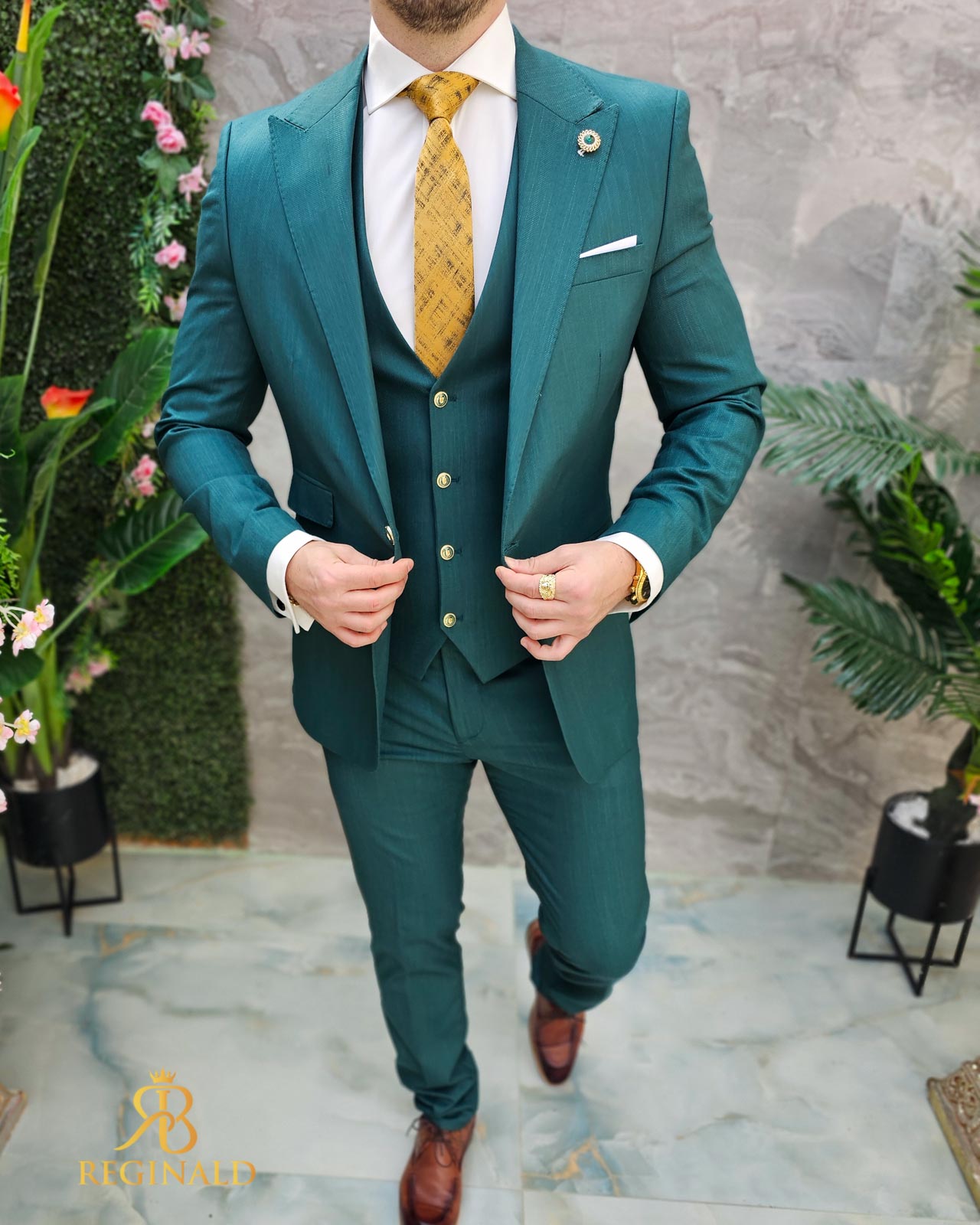 Costum de bărbați Verde cu nasturi auri: Sacou, Vesta si Pantalon - C4682