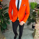 Conjunto de 6 prendas: chaqueta, pantalón, camisa, corbata, cinturón y pañuelo - TN095