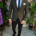 Conjunto de 6 prendas: chaqueta, pantalón, camisa, corbata, cinturón y pañuelo - TN147
