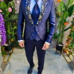 Costume de cérémonie pour homme – Ensemble : veste, gilet, pantalon, cravate – C5104