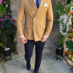 Conjunto de 6 prendas: chaqueta, pantalones, camisa, corbata, cinturón y pañuelo - TN208