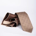Set Cravata si batista maro cu model- CV1099