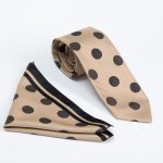 Beige tie and pocket square set with pattern - CV1147
