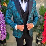 Traje de gala para hombre. Conjunto: chaqueta, chaleco, pantalón y pajarita - C5274