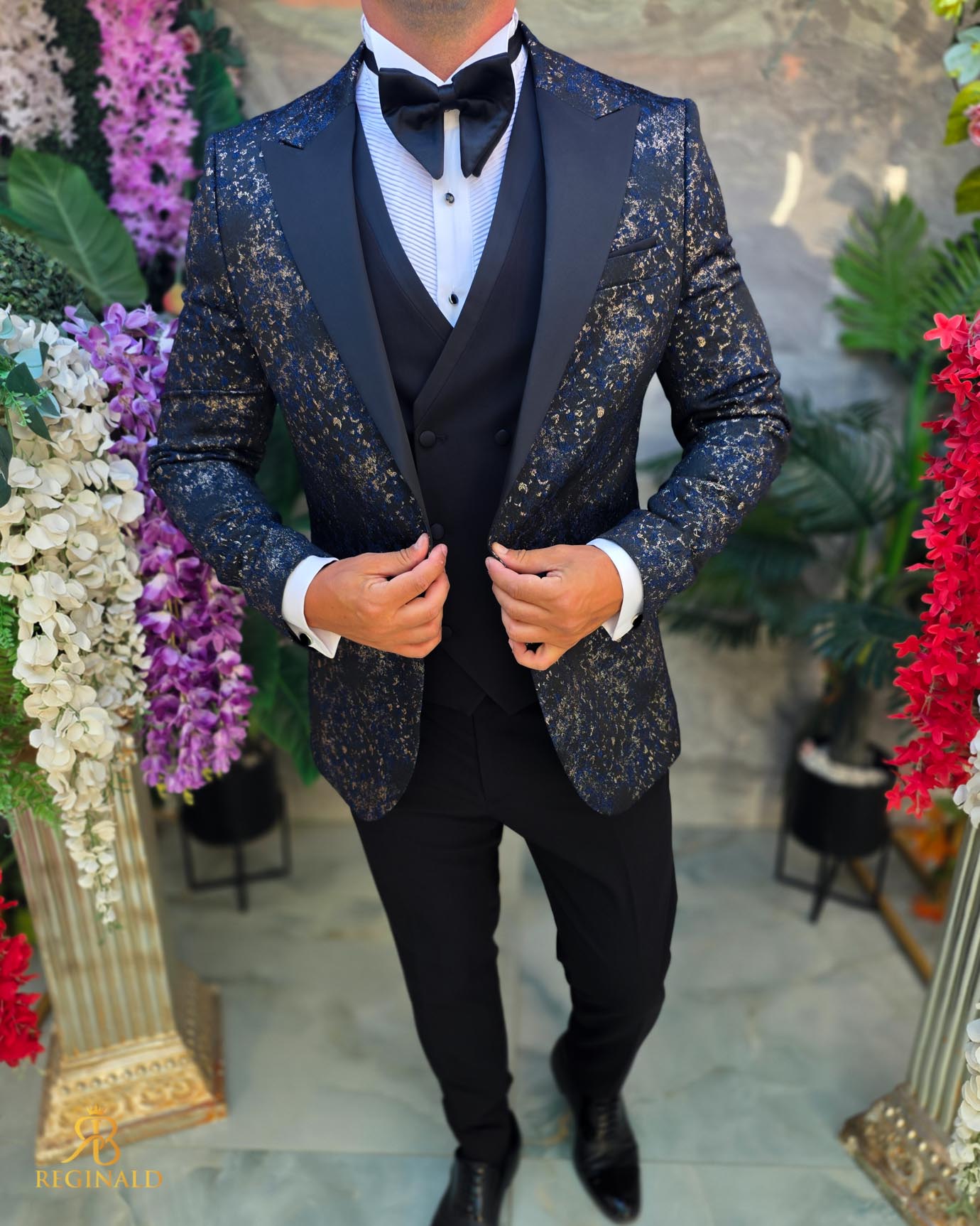 Costum de barbati de ceremonie Set: Sacou, Vesta, Pantalon, Papion- C5284 - imagine 2