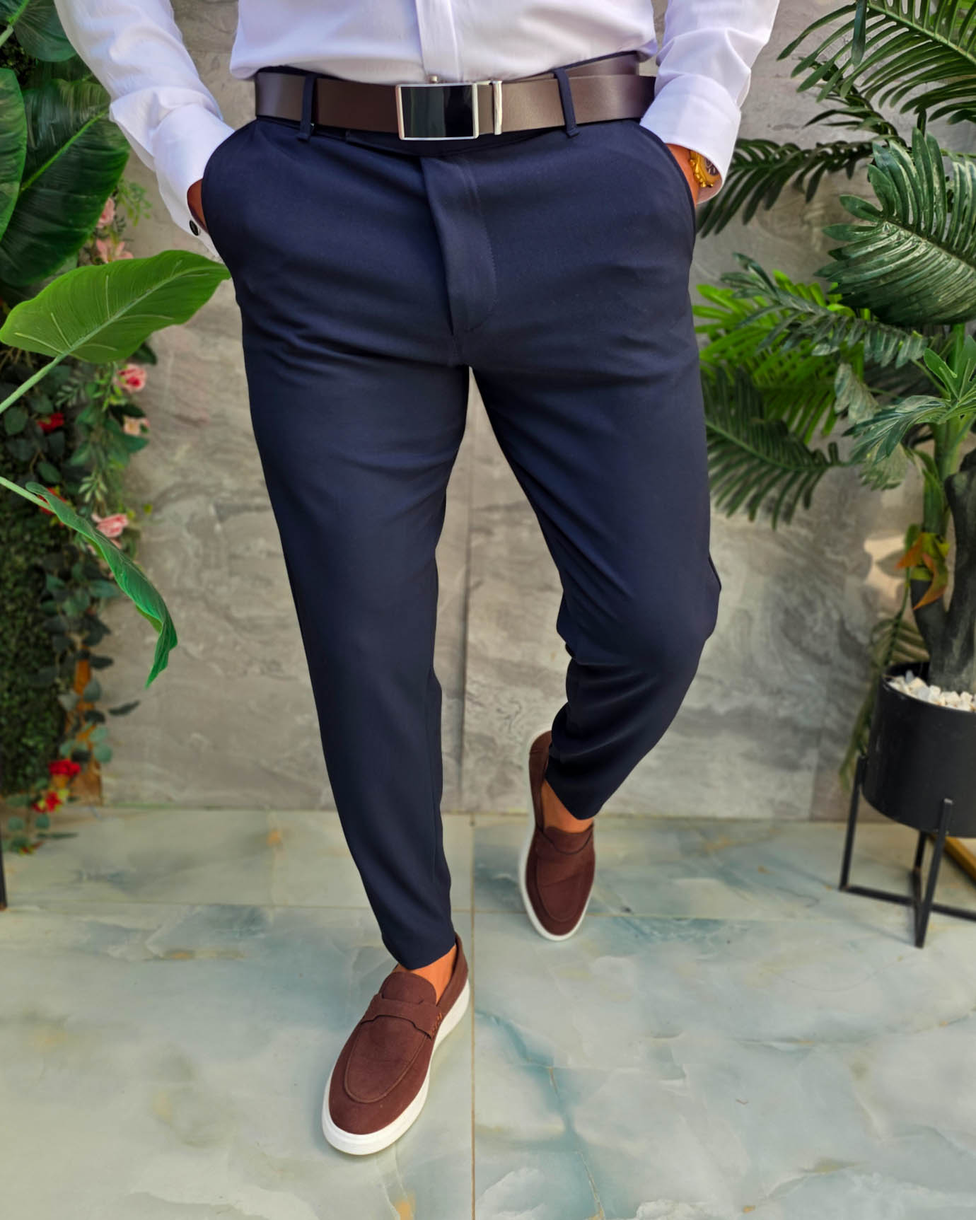 Pantaloni bleumarin, elastici, croiala conica - PN862 - imagine 3