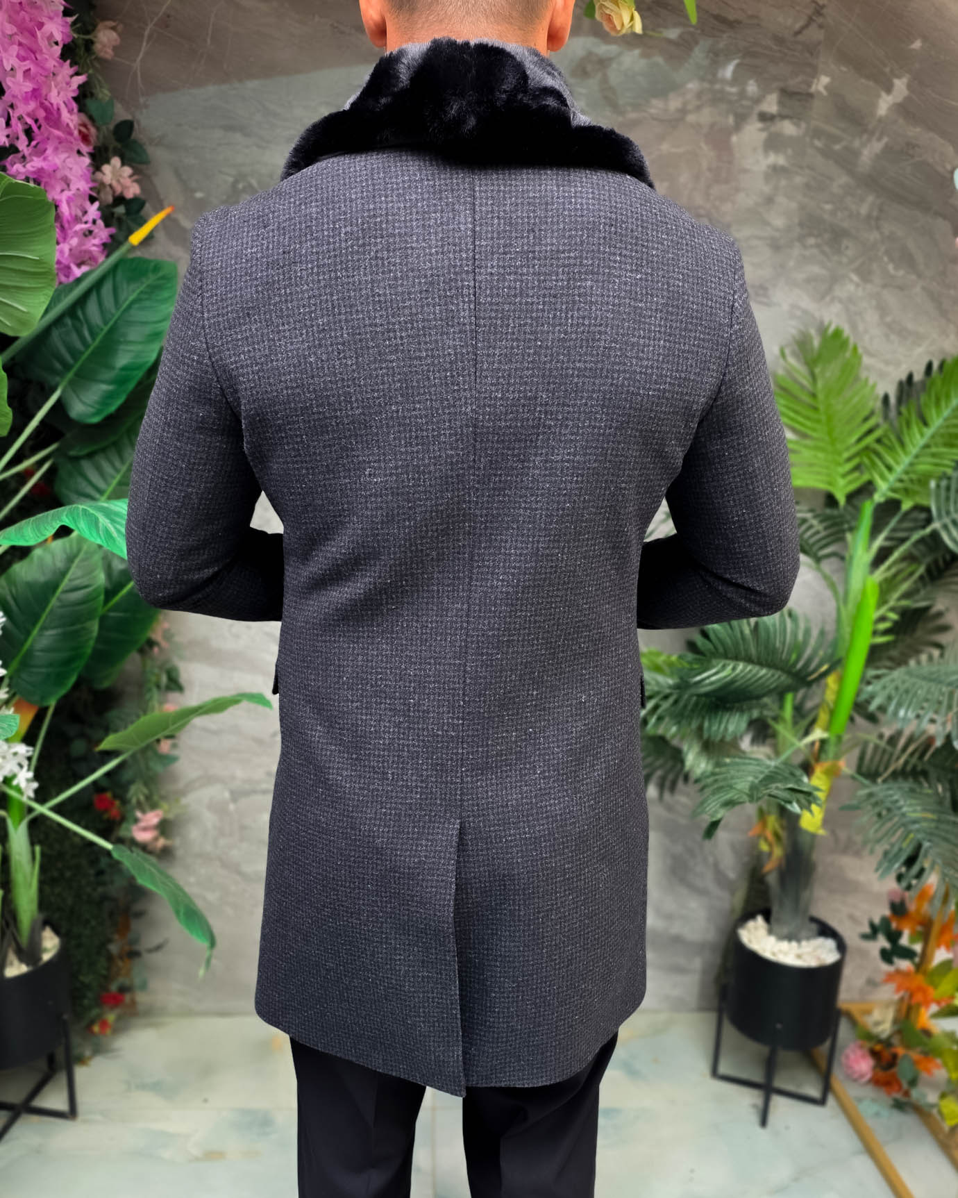 Palton lung bărbătesc gri închis texturat cu guler din blană neagră - PT513 - imagine 8