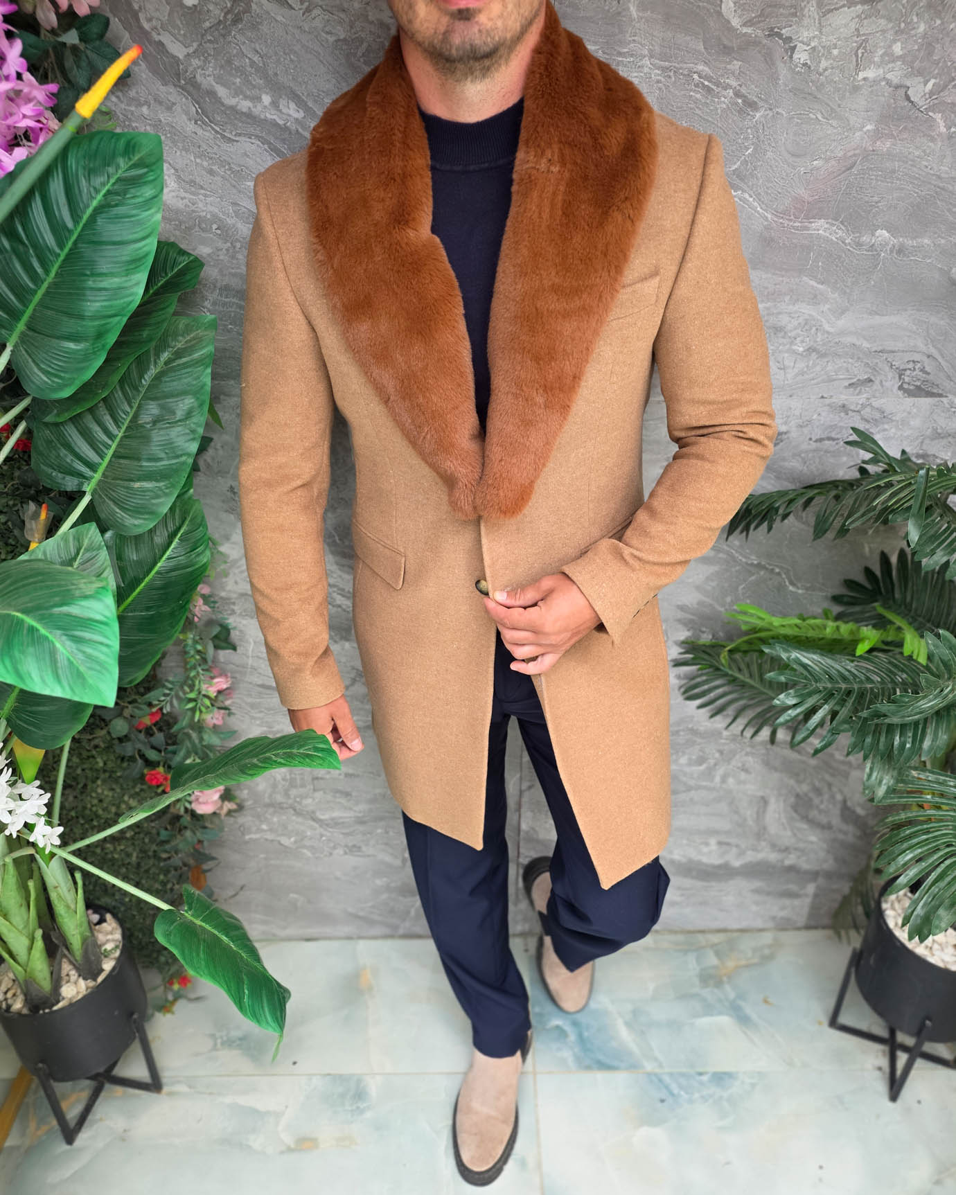 Palton de bărbați slim-fit cu blana la guler - culoare camel - PT505 - imagine 7